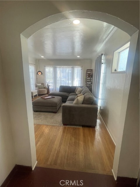 Building Photo - 4586 Sunnyside Dr