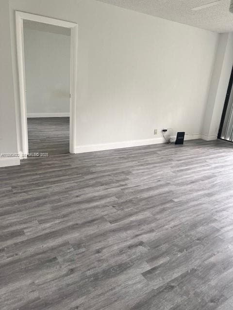 Building Photo - 3475 N Country Club Dr