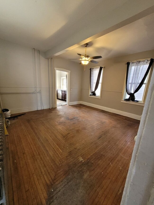 Building Photo - 55 N Church St