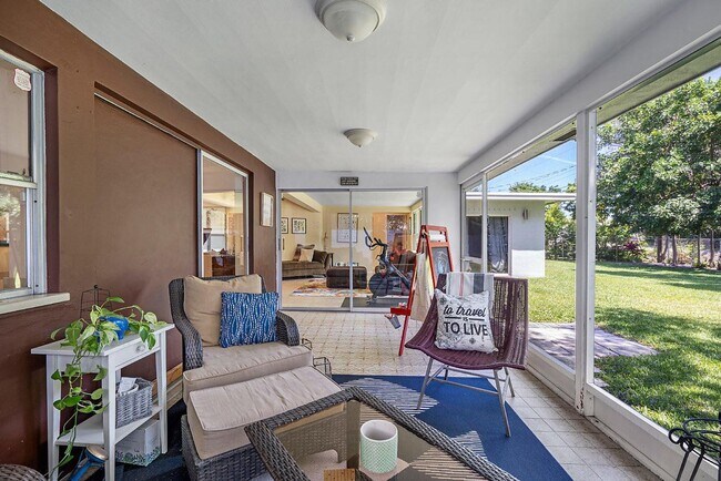 Building Photo - Beautiful Family Home in Boca Raton