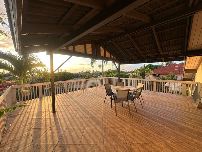 Building Photo - 3305 Kehala Dr