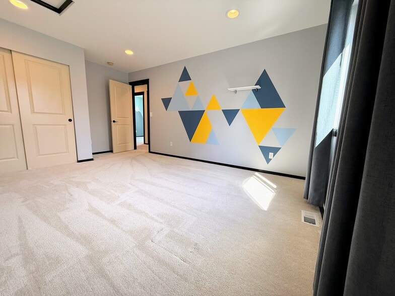 Building Photo - 3415 189th Pl SE