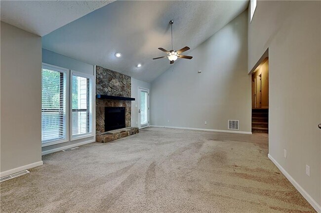 Building Photo - 5142 Manitou Way SW