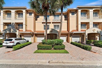 Building Photo - 4807 Sawgrass Breeze Dr