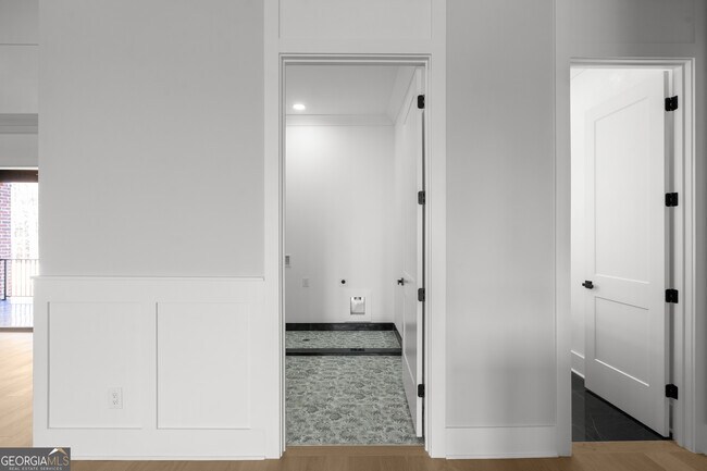 Building Photo - 407 Thunder Rd