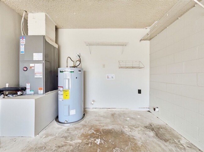 Building Photo - 4 Bedroom Upgraded Home for rent in Bermuda Bay