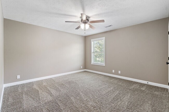 Building Photo - 312 Rye Dr