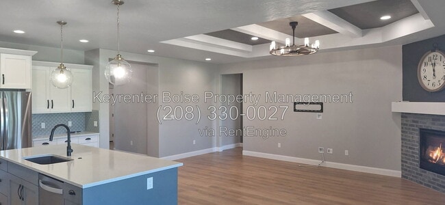 Building Photo - 12127 S Aves Pl