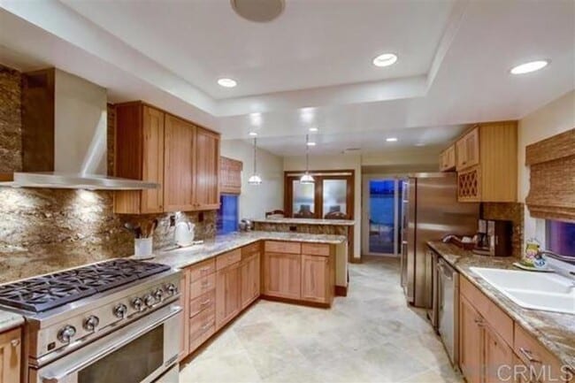 Building Photo - Condo on the Water