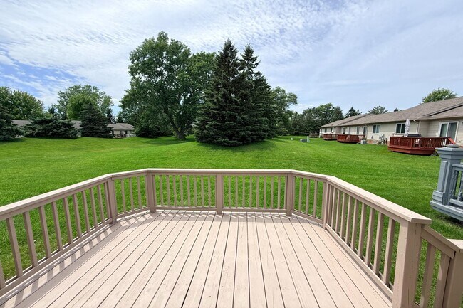Building Photo - 24381 Juliet Dr