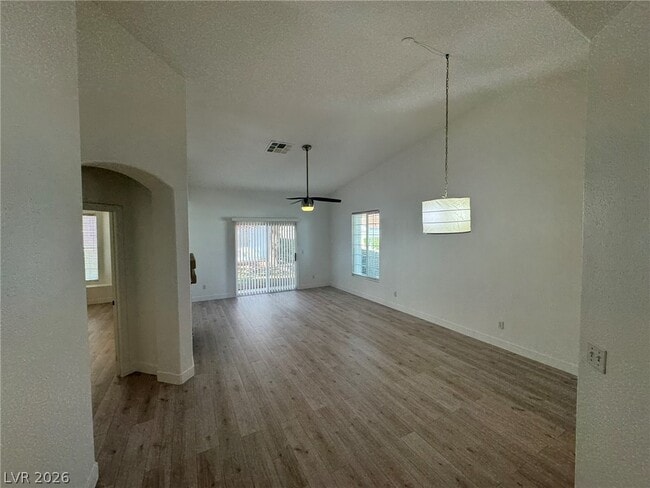 Building Photo - 8772 Bridgeport Bay Ave