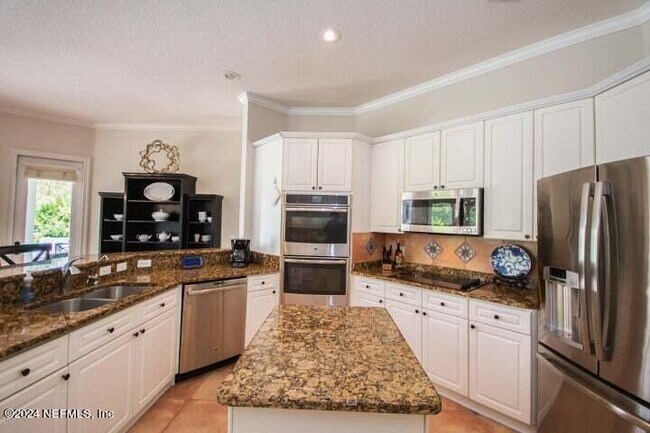 Building Photo - 110 Overlook Dr