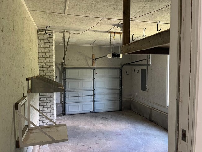 Building Photo - 155 McMullen Rd