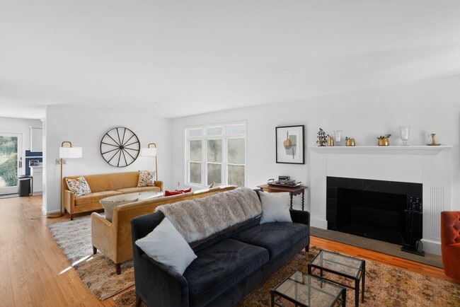 Building Photo - 12 Taghkanic Churchtown Rd