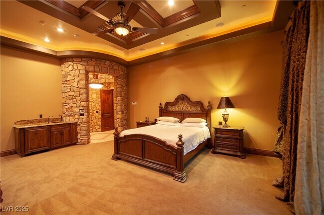 Building Photo - 514 Mandalay Ct
