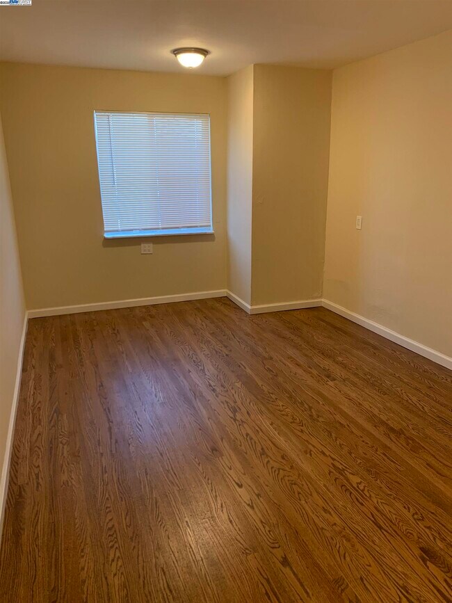 Building Photo - 26730 Tyrrell Ave