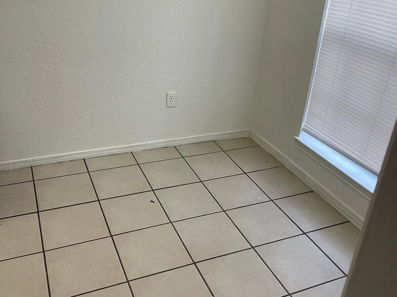 Building Photo - 4529 Mizzenmast Ct