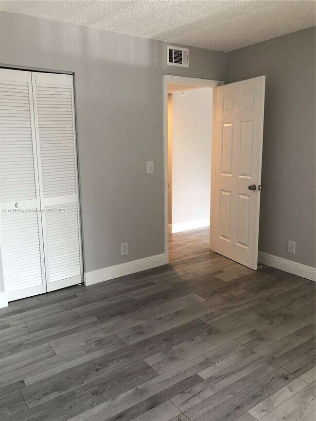 Building Photo - 3995 W McNab Rd