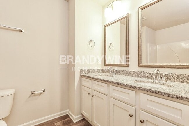 Building Photo - 640 Patmore Dr