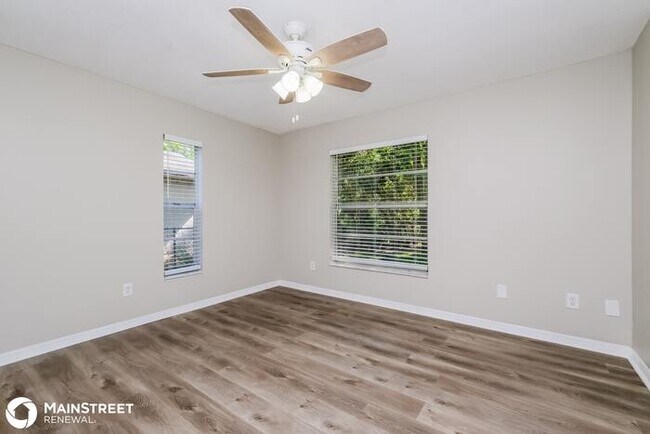 Building Photo - 1130 FOXWOOD DR, LUTZ, FL 33549