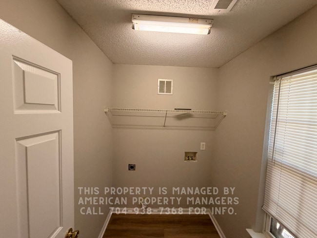 Building Photo - 372 Havenbrook Way NW