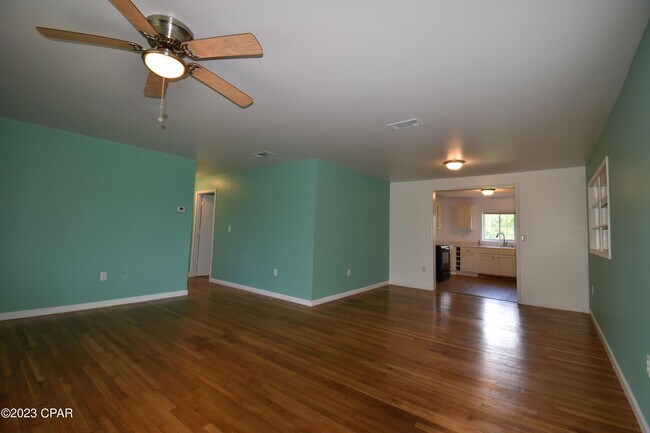 Building Photo - 1815 Arthur Ave