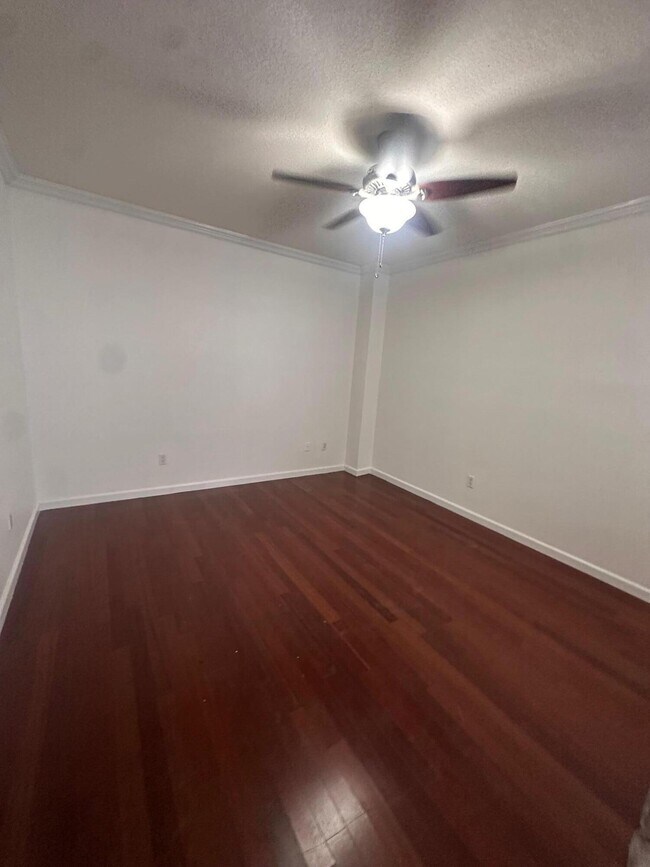 Building Photo - 233 S Federal Hwy