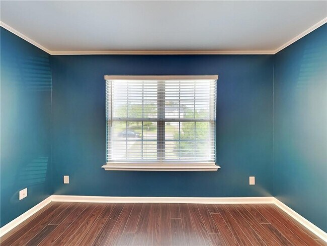Building Photo - 264 Grandview Cir