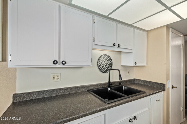 Building Photo - 19446 N Star Ridge Dr