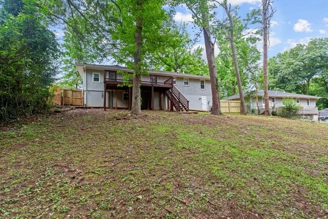 Building Photo - 1699 Flintwood Dr SE