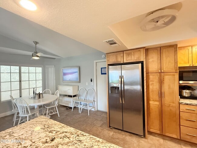 Building Photo - 6814 E Sandra Terrace