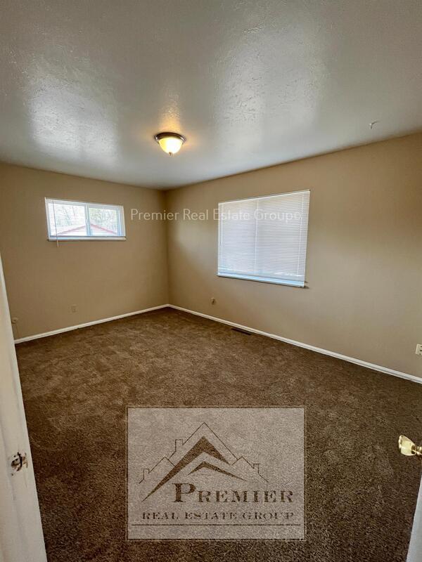 Building Photo - 1437 Auburn Dr