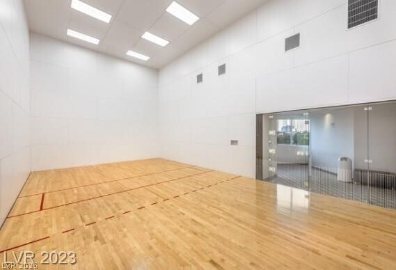 Building Photo - 2700 S Las Vegas Blvd