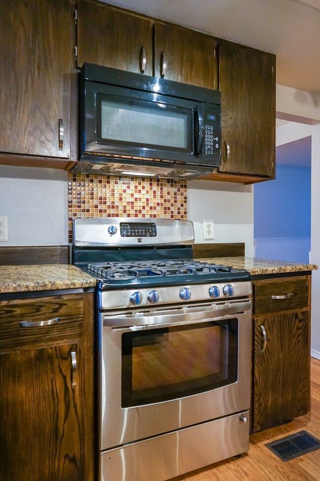 Building Photo - 12183 N Amethyst Dr