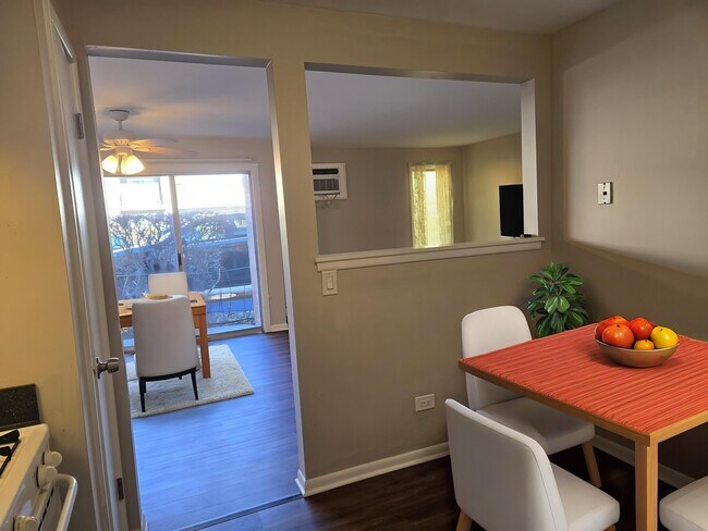 Building Photo - 4712 W 107th St