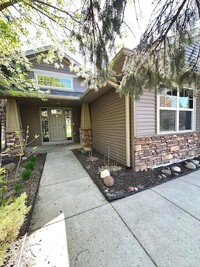 Building Photo - 1539 Hydram Ave N