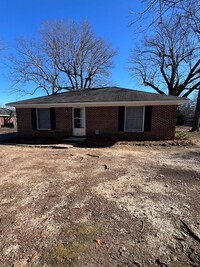 Building Photo - AVAILABLE & UPDATED Duplex (Near beautiful...