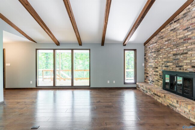 Building Photo - 206 Newcomb Rd