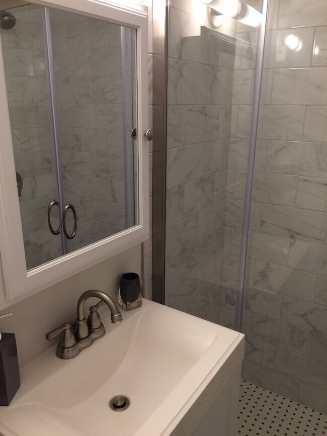 Building Photo - Luxury 2-Bedroom Apartment in Back Bay  – ...