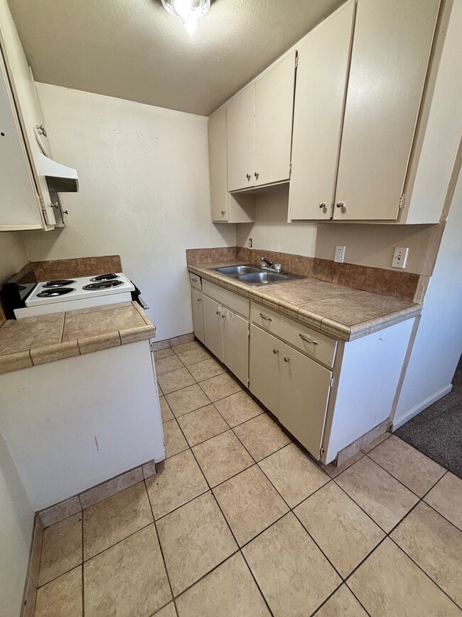 Building Photo - 2709 Rose Hill St