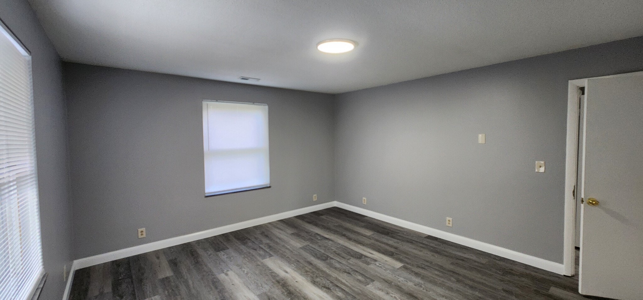 Building Photo - 3401 Hazelwood Ln