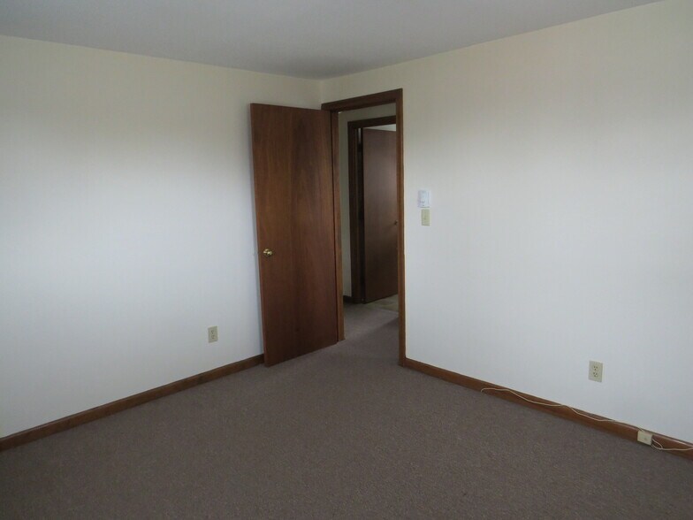 Building Photo - 469 Corey St