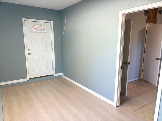 Building Photo - 1060 41st St N