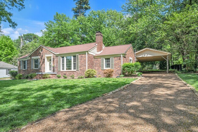 Building Photo - 5040 Stillwood Dr