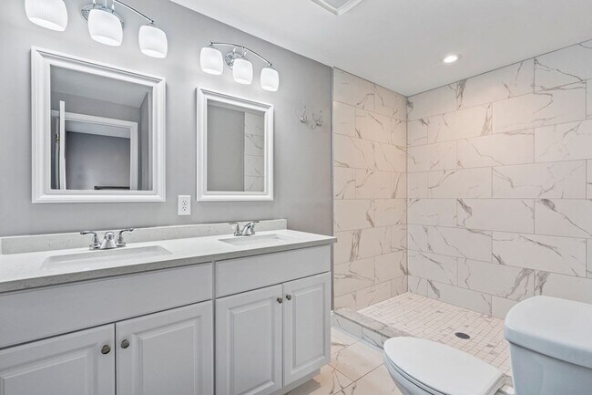 Building Photo - 110 Congress Ave