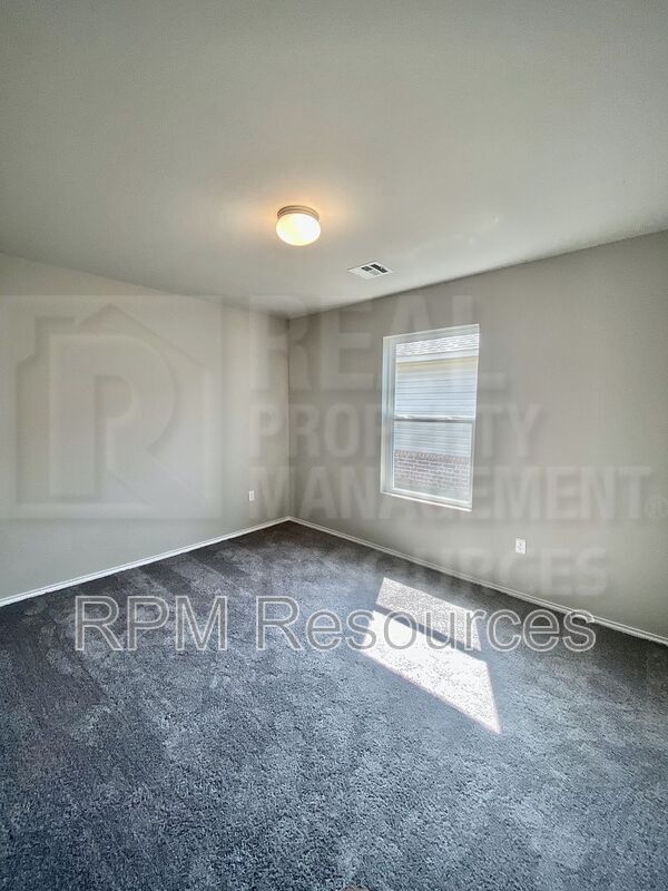 Building Photo - 1812 Hayes Ln