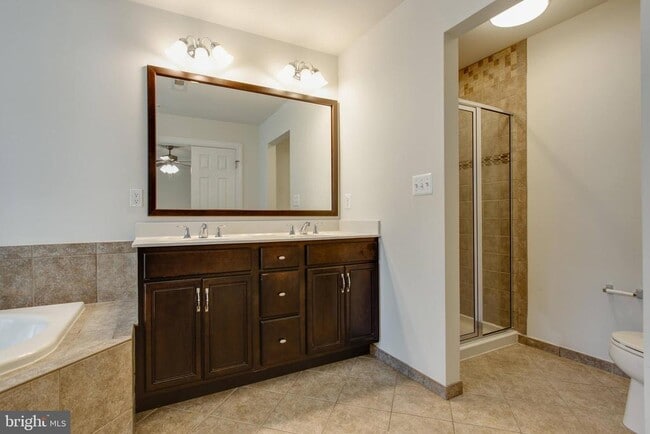 Building Photo - 2247 Brimstone Pl