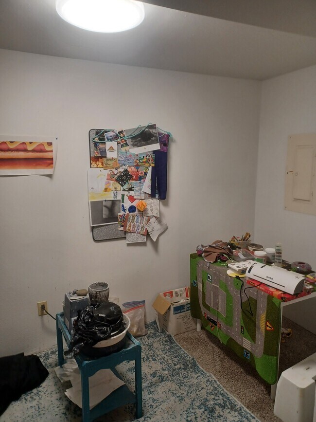 Building Photo - 3000 Regatta Ln