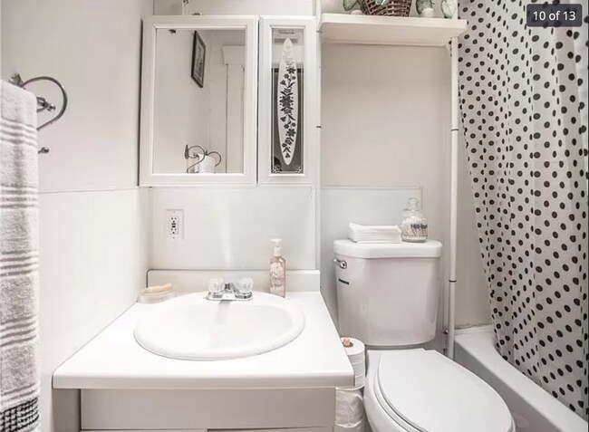 Building Photo - 3 Bed 1.5 Bath- Pittsburgh PA