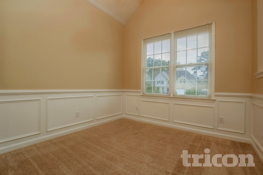 Building Photo - 605 Kaylins Ct SW